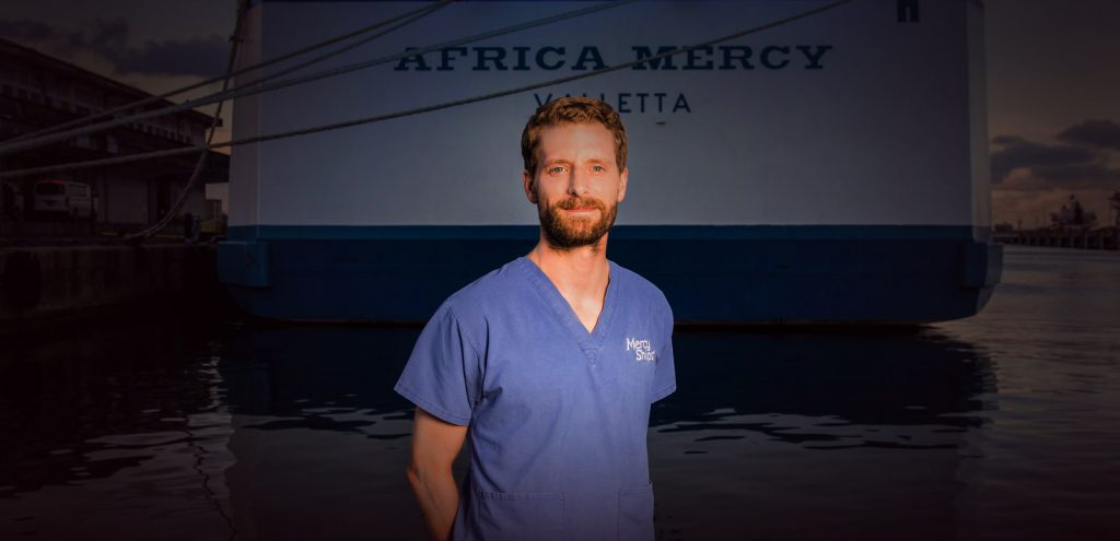 Nate Claus Screening verpleegkundige Mercy Ships Ziekenhuisschip header 01