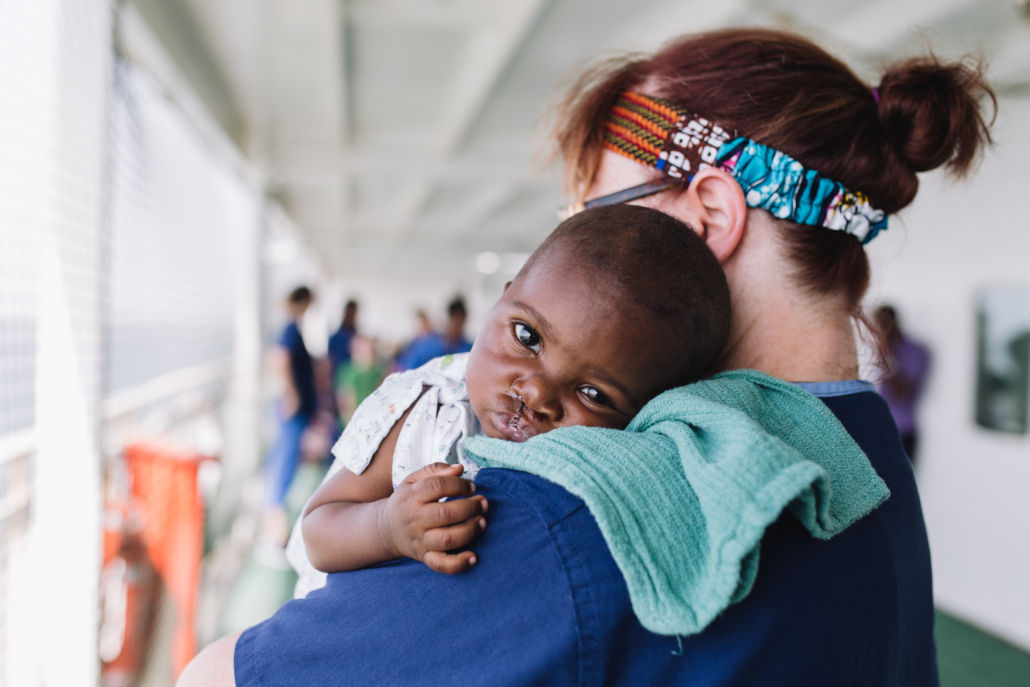 Doe een gift Mercy Ships