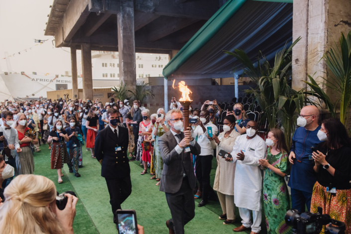 Foto's fakkelceremonie