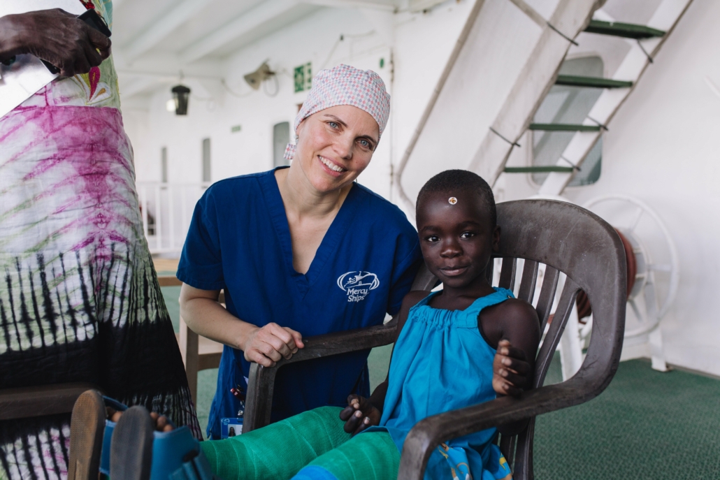 Catherine Vandewaeter jeeps Mercy Ships