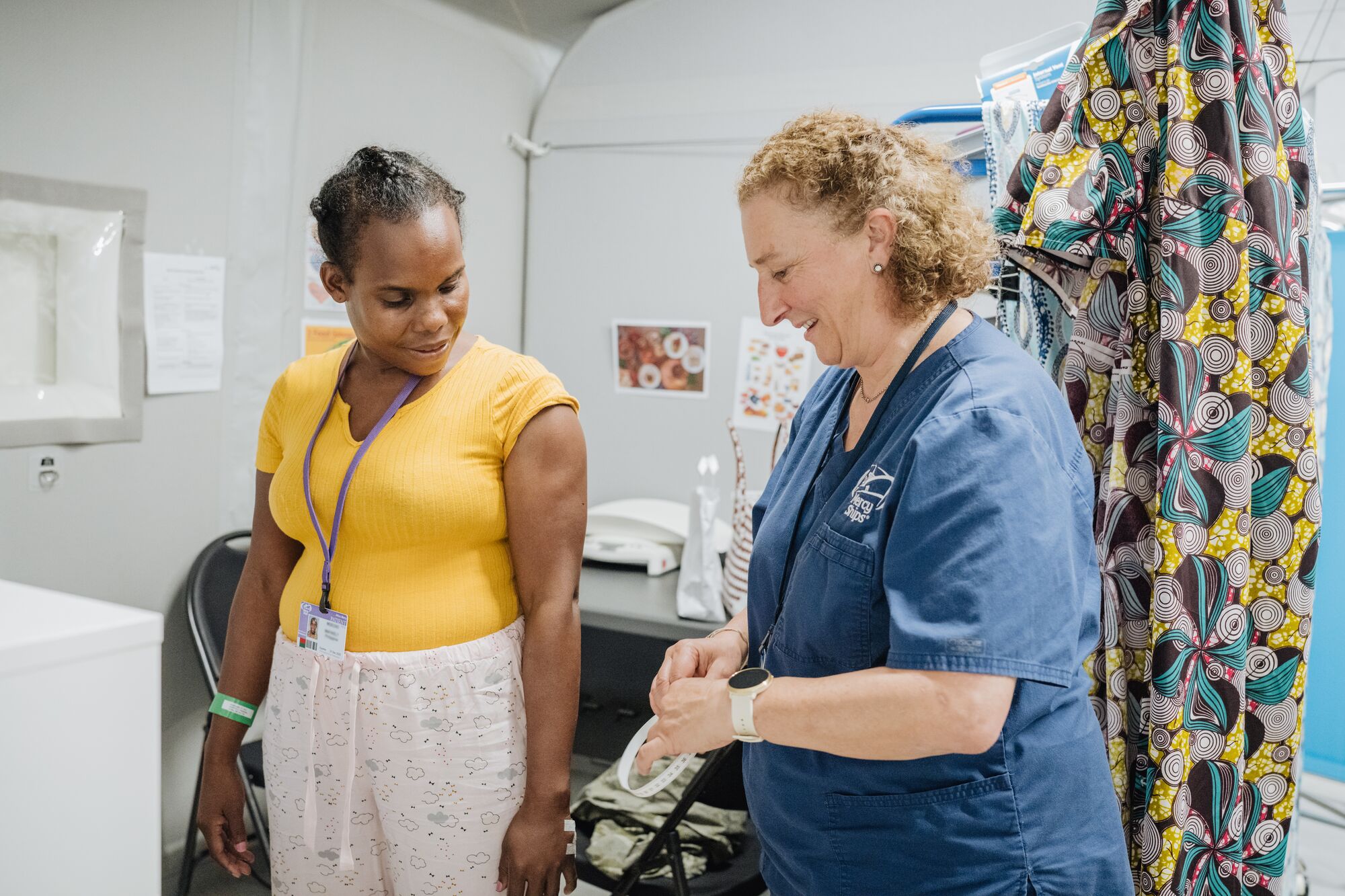 Diëtiste Pascale Berghmans aan boord bij Mercy Ships