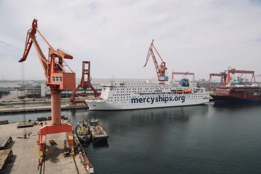 De Global Mercy in de haven van Antwerpen, 202