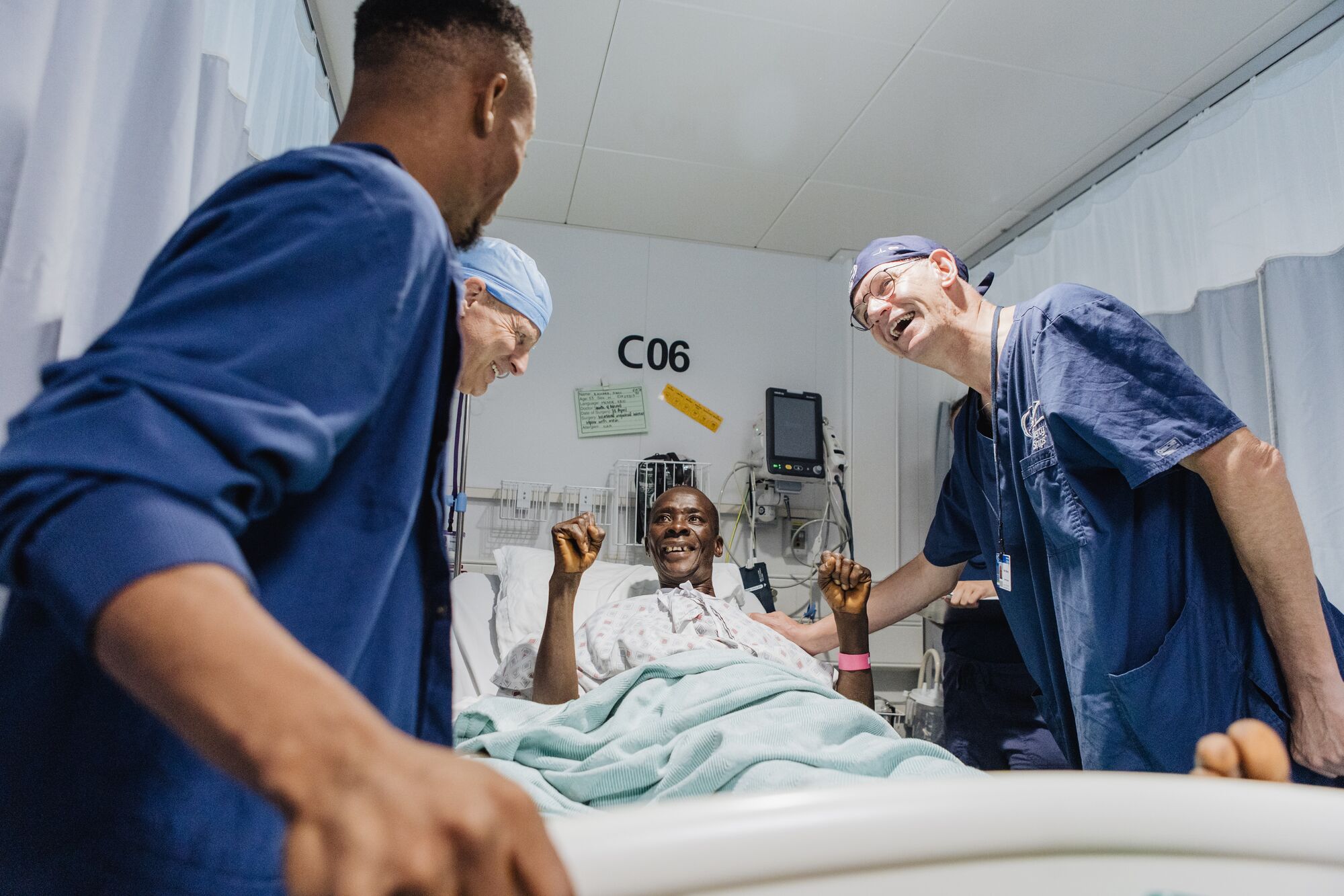 SLG250424 WARD ROUNDS MISEREZ MVP005 HI MID