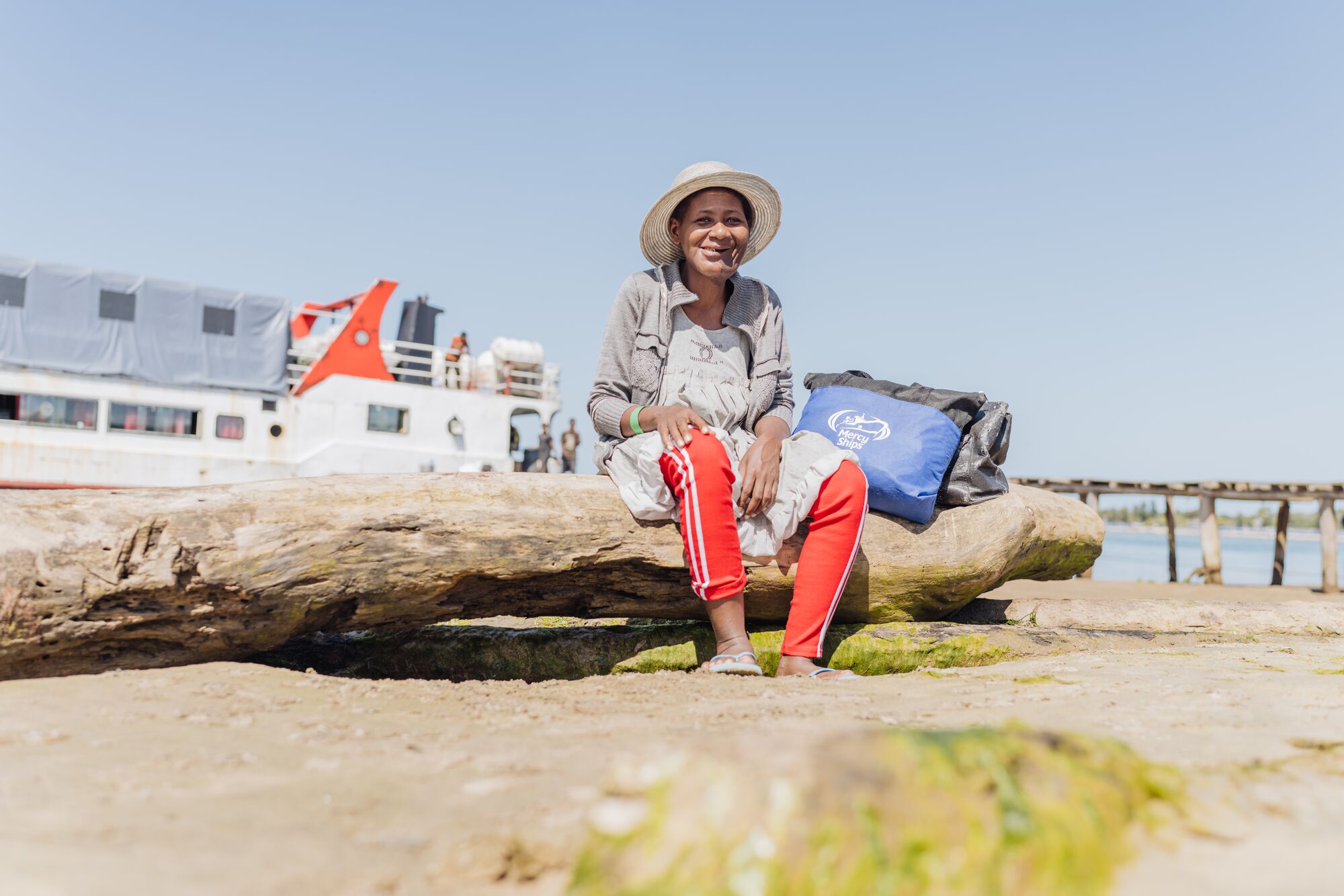 MGD240726 THEOGETTE MGD08194 AFTER JC005 HI MID