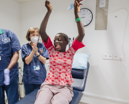 Lucy na een succesvolle verwijdering van de bottumor